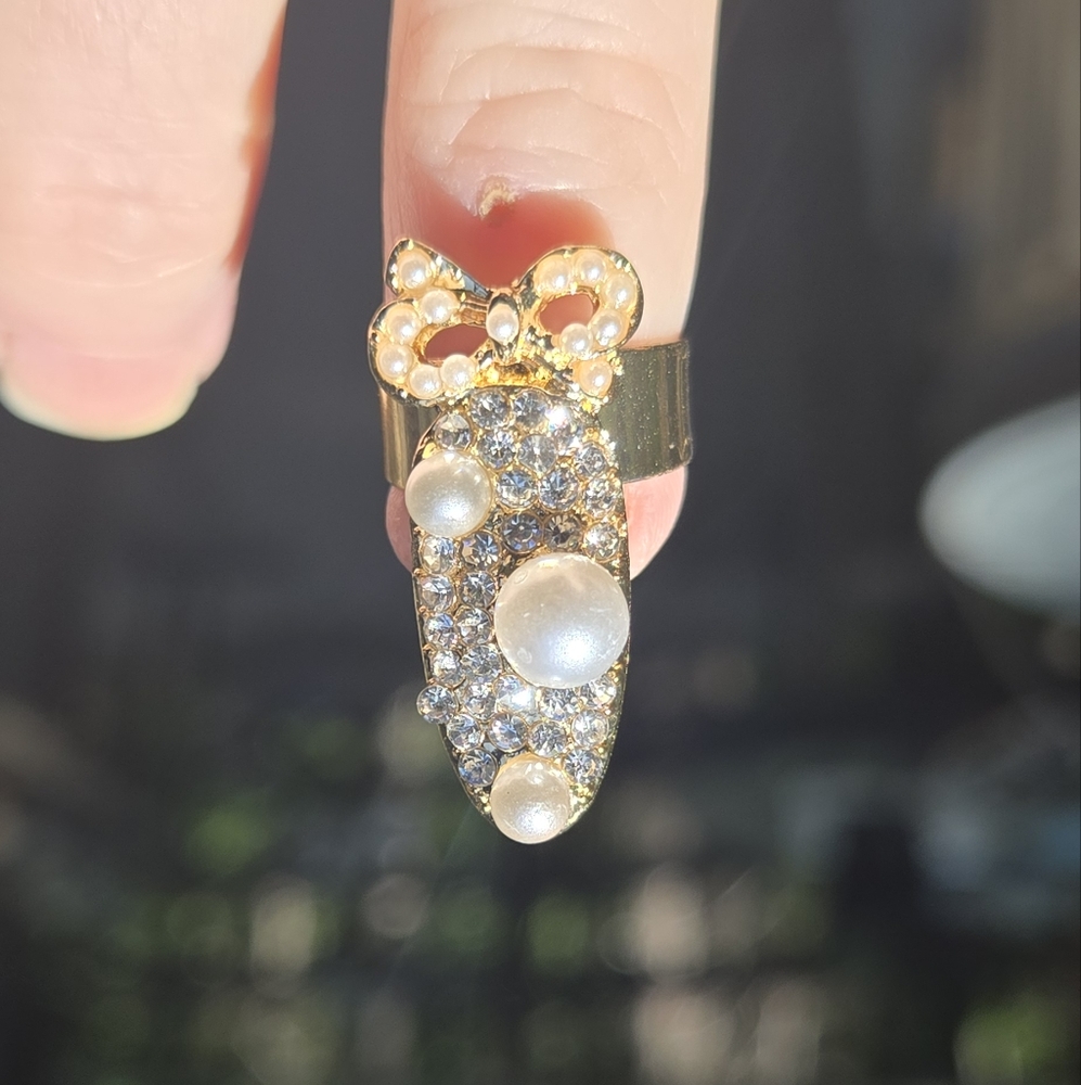 Gold and White Crystal & Pearl Midi "Nail" Ring - Picture 2 of 5